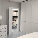 Isclana House - New Luxury 3 Bedrooms With Private Terrace, Lejlighed Ischia