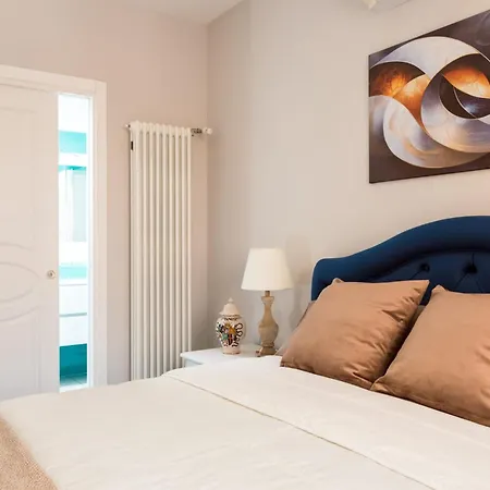 Isclana House - New Luxury 3 Bedrooms With Private Terrace, Lejlighed *