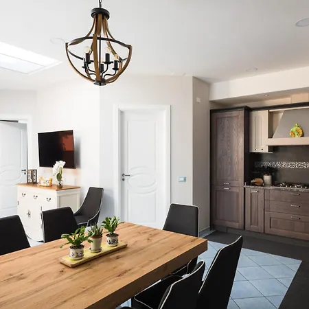 Isclana House - New Luxury 3 Bedrooms With Private Terrace,