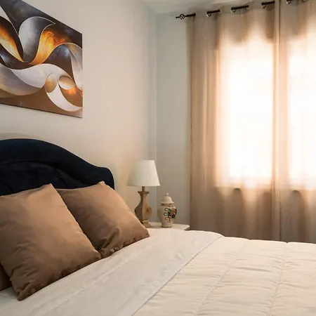 Isclana House - New Luxury 3 Bedrooms With Private Terrace, Ischia